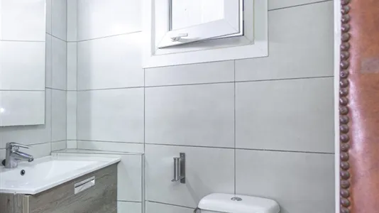 Rooms in Barcelona Ciutat Vella - photo 7