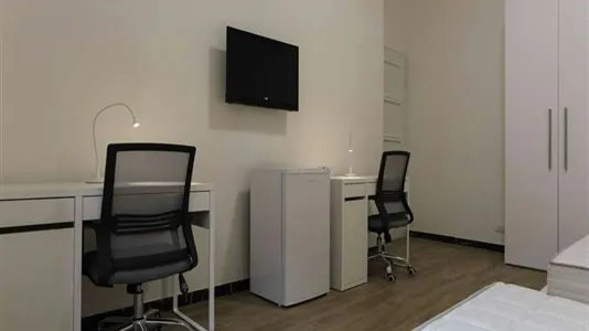 Rooms in Milano Zona 2 - Stazione Centrale, Gorla, Turro, Greco, Crescenzago - photo 10