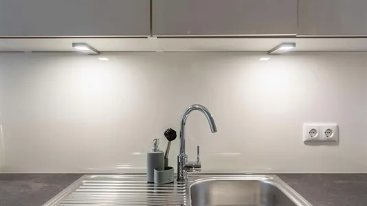 Rooms in Berlin Charlottenburg-Wilmersdorf - photo 5