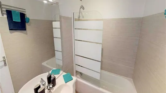 Rooms in Paris 19ème arrondissement - photo 9