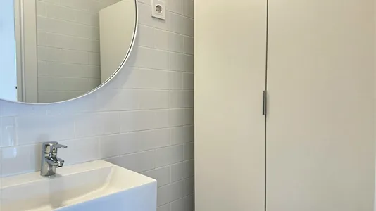 Rooms in Madrid San Blas - photo 6