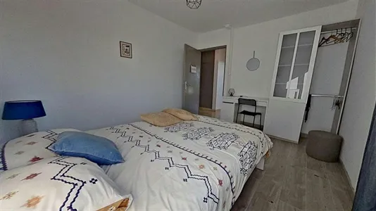 Rooms in Nîmes - photo 3