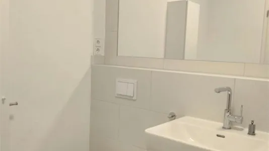 Rooms in Berlin Friedrichshain-Kreuzberg - photo 4