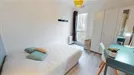 Room for rent, Lyon, Auvergne-Rhône-Alpes, &lt;span class=&quot;blurred street&quot; onclick=&quot;ProcessAdRequest(10814926)&quot;&gt;&lt;span class=&quot;hint&quot;&gt;See streetname&lt;/span&gt;[xxxxxxxxxxxxx]&lt;/span&gt;