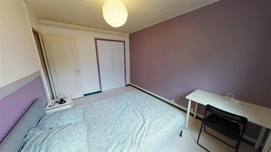 Rooms in Grenoble - photo 2