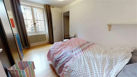 Apartments in Lyon - photo 2