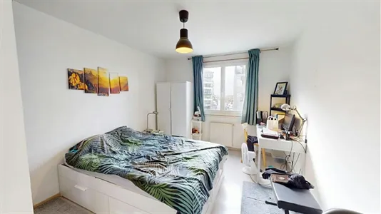 Rooms in Saint-Julien-en-Genevois - photo 2