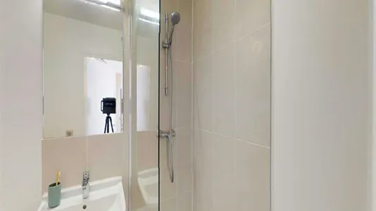 Rooms in Paris 15ème arrondissement - photo 7