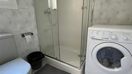 Rooms in Barcelona Eixample - photo 8