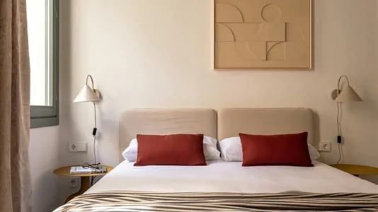 Apartments in Barcelona Ciutat Vella - photo 3