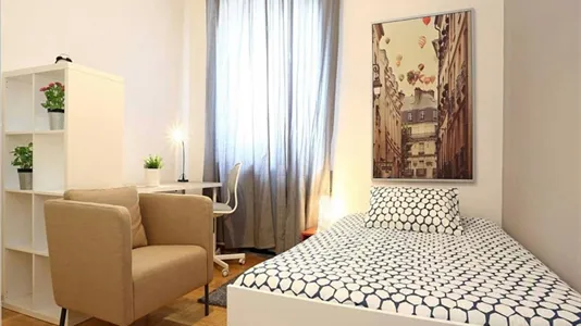 Rooms in Roma Municipio II – Parioli/Nomentano - photo 9
