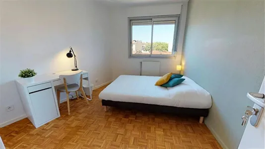 Rooms in Lyon - photo 3