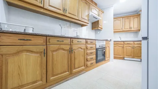 Rooms in el Camí de Vera - photo 7