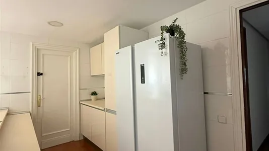 Rooms in Madrid ChamartĂn - photo 6