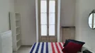Room for rent, Turin, Piemonte, &lt;span class=&quot;blurred street&quot; onclick=&quot;ProcessAdRequest(7734887)&quot;&gt;&lt;span class=&quot;hint&quot;&gt;See streetname&lt;/span&gt;[xxxxxxxxxxxxx]&lt;/span&gt;