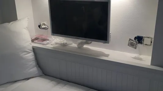 Apartments in Paris 16ème arrondissement (South) - photo 6