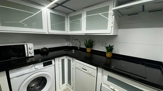 Rooms in Madrid Centro - photo 4