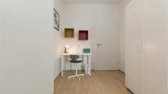 Rooms in Berlin Charlottenburg-Wilmersdorf - photo 3