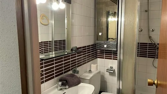 Rooms in Barcelona Eixample - photo 10