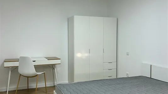 Rooms in Aveiro - photo 5