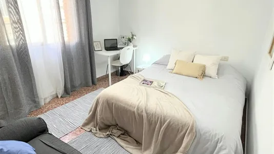 Rooms in Burjassot - photo 3