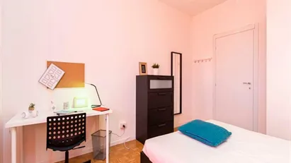 Room for rent in Milano Zona 5 - Vigentino, Chiaravalle, Gratosoglio, Milan