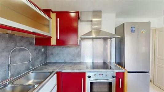 Rooms in Saint-Julien-en-Genevois - photo 9