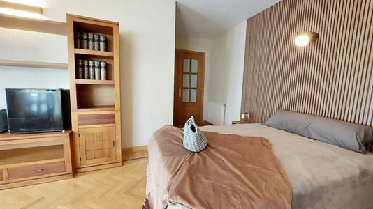 Rooms in Madrid Chamartín - photo 6