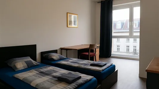 Rooms in Berlin Tempelhof-Schöneberg - photo 1