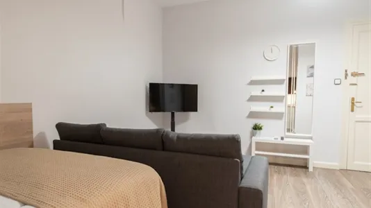 Rooms in Madrid Retiro - photo 6
