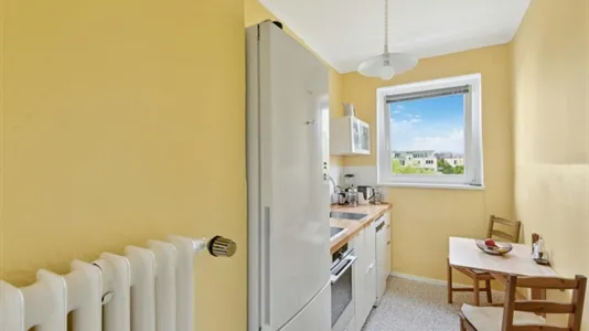 Apartments in Berlin Charlottenburg-Wilmersdorf - photo 2