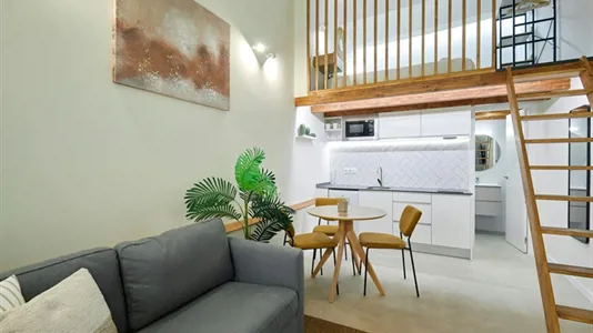 Apartments in Barcelona Ciutat Vella - photo 2