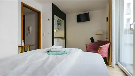 Apartments in Berlin Charlottenburg-Wilmersdorf - photo 7