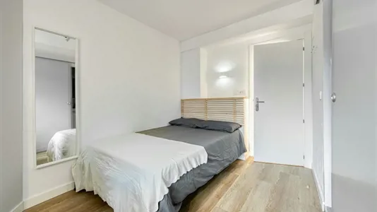 Rooms in Oviedo - photo 2