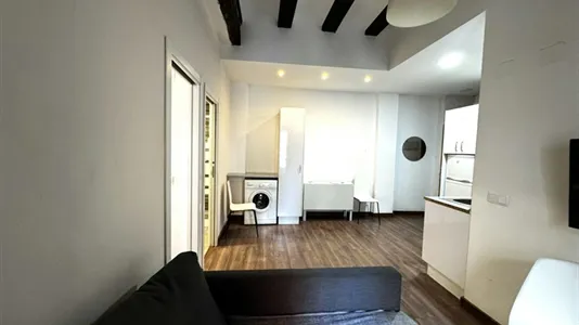 Apartments in Valencia Ciutat Vella - photo 8