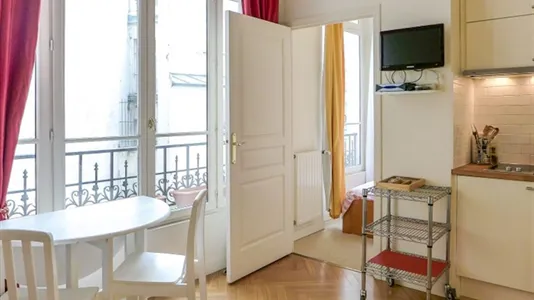 Apartments in Paris 8ème arrondissement - photo 6