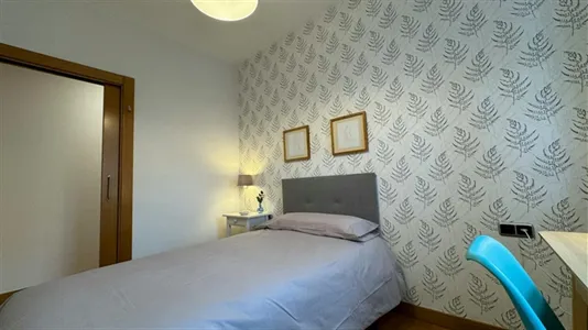 Rooms in Bilbao - photo 9