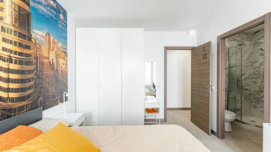 Rooms in Madrid Centro - photo 2
