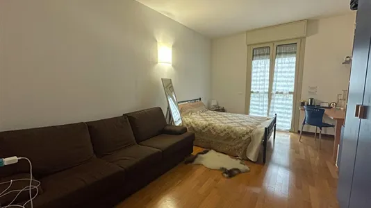 Rooms in Milano Zona 5 - Vigentino, Chiaravalle, Gratosoglio - photo 4