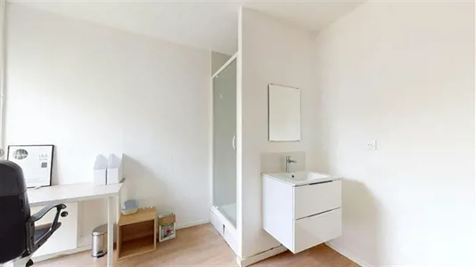 Rooms in Angers - photo 3