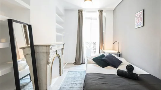 Rooms in Madrid Centro - photo 1