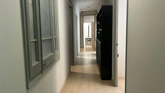 Rooms in Barcelona Ciutat Vella - photo 1