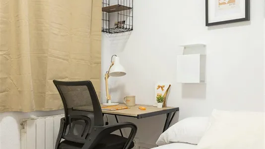 Rooms in Barcelona Gràcia - photo 5