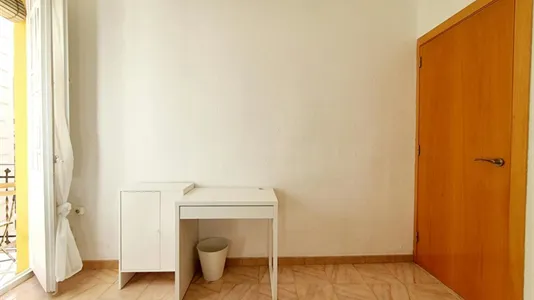 Rooms in Valencia Ciutat Vella - photo 4