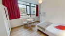 Room for rent, Nanterre, Île-de-France, &lt;span class=&quot;blurred street&quot; onclick=&quot;ProcessAdRequest(9473730)&quot;&gt;&lt;span class=&quot;hint&quot;&gt;See streetname&lt;/span&gt;[xxxxxxxxxxxxx]&lt;/span&gt;