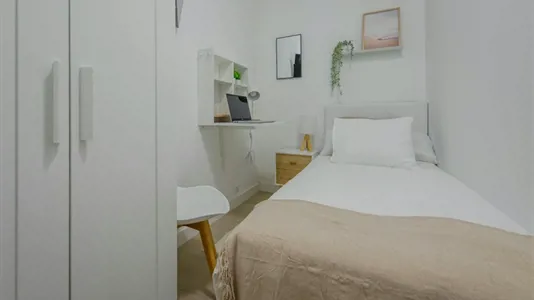 Rooms in Madrid Chamartín - photo 2