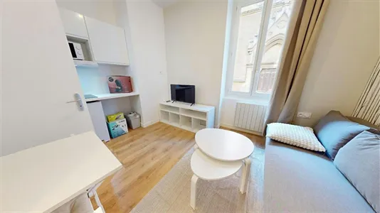 Apartments in Lyon - photo 9