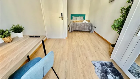 Rooms in Barcelona Eixample - photo 3