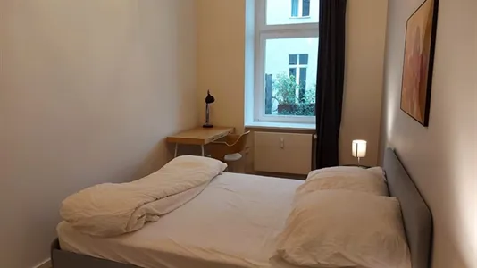 Apartments in Berlin Mitte - photo 4