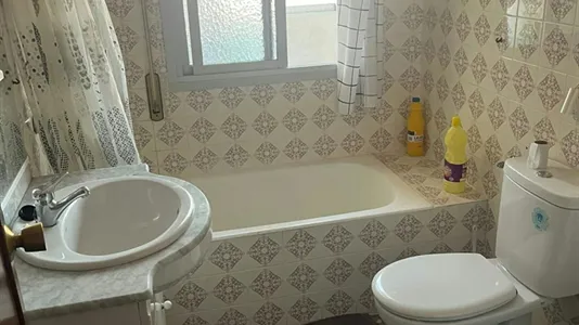 Rooms in Albacete - photo 10